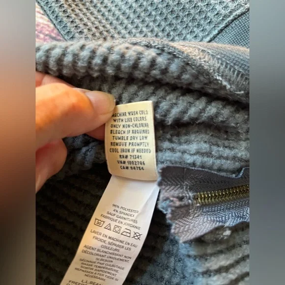 Women’s L.L. Bean teal pull over waffle weave long sleeve shirt top. Size medium - Picture 9 of 15